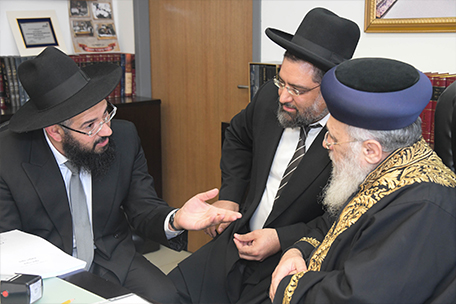 m_23 הראשון לציון עם רבני לימודי דעת – הדיין הרב עידו שחר והרב ארז אלחרר